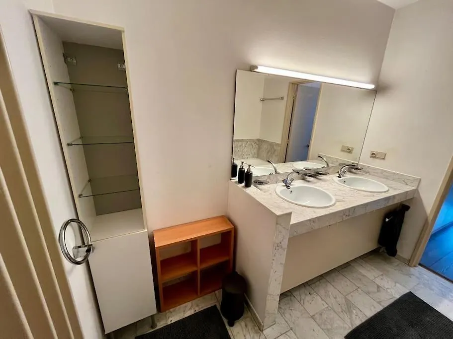 Big Apartment With Parking In Antwerp