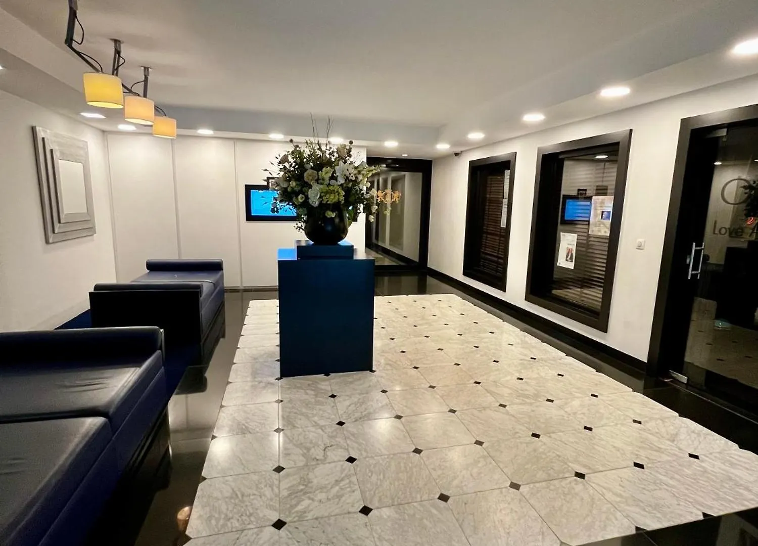 Big Apartment With Parking In Antwerp