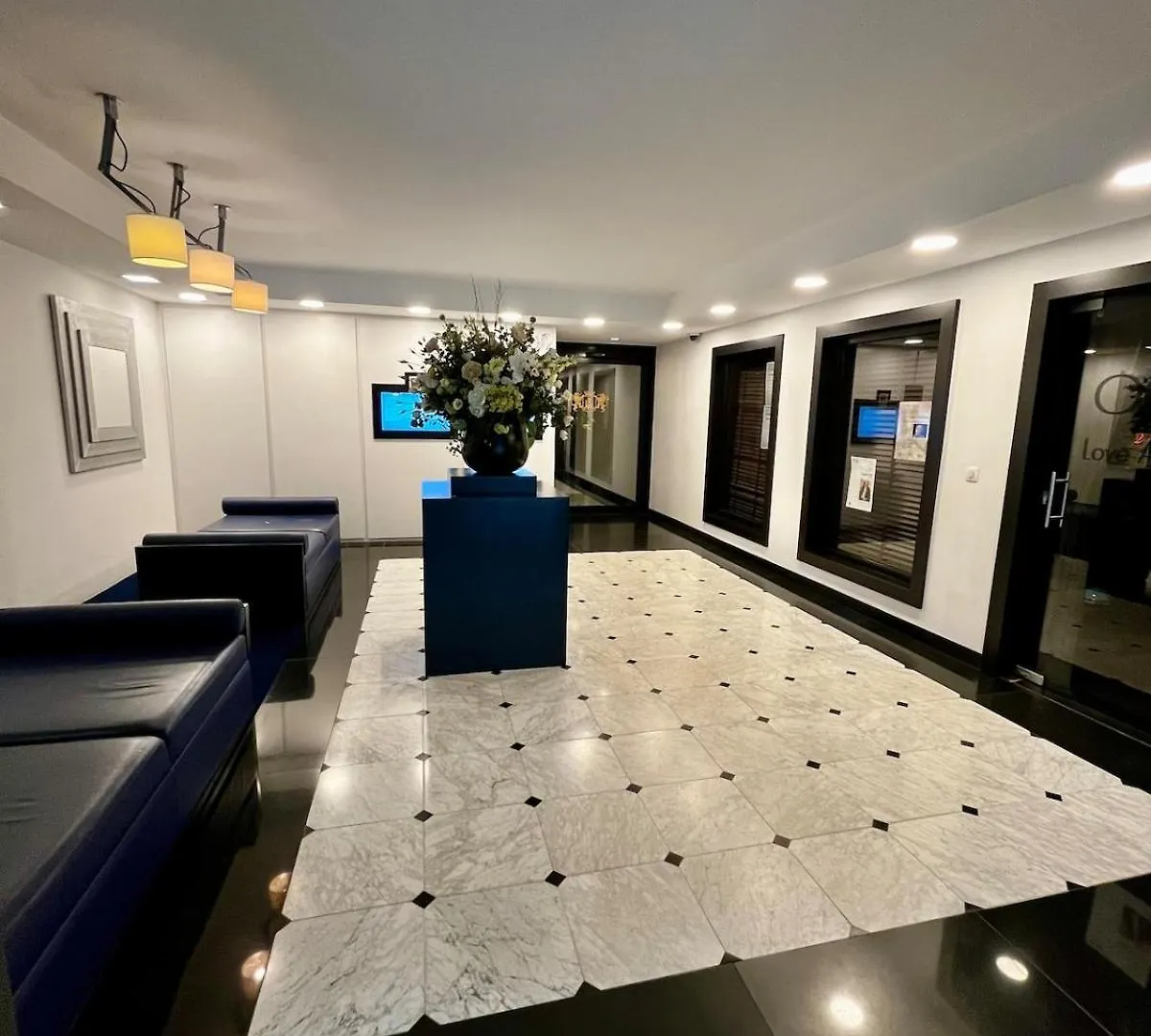 Big Apartment With Parking In Antwerp